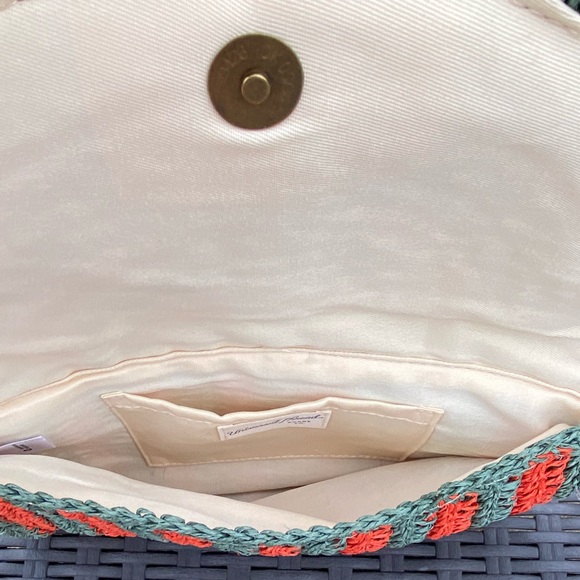 Universal Thread purse - Picture 8 of 8